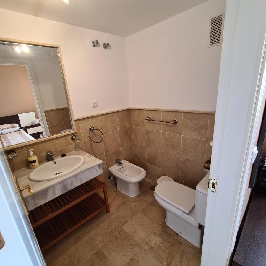 3 Bedrooms With Pool & Parking, Close To Sea And Gibraltar 马尼尔瓦 外观 照片