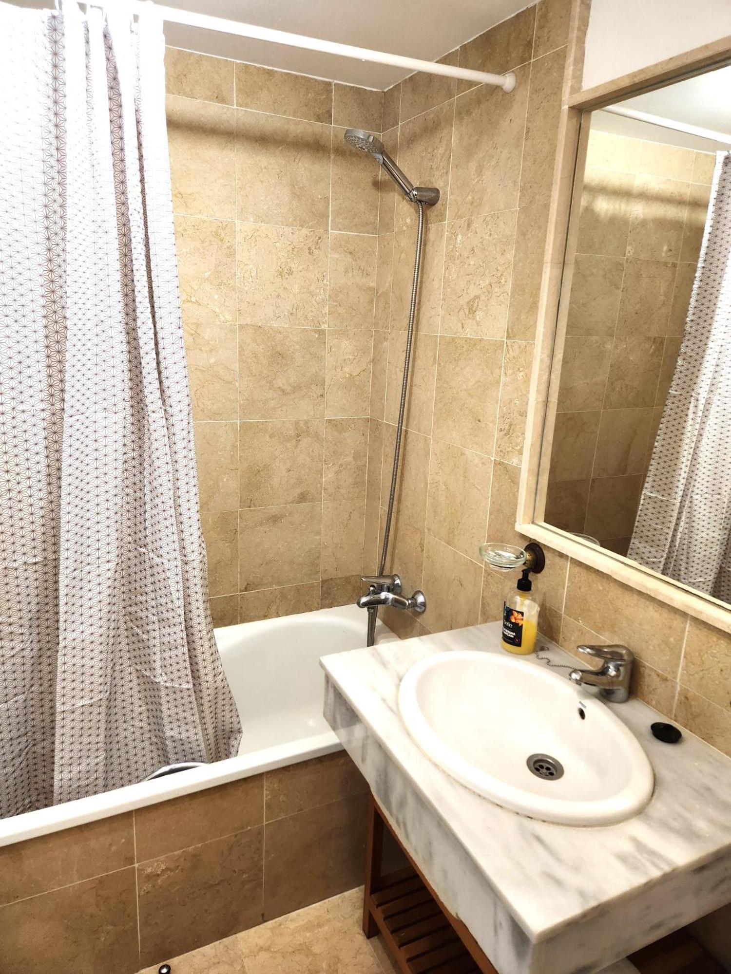 3 Bedrooms With Pool & Parking, Close To Sea And Gibraltar 马尼尔瓦 外观 照片
